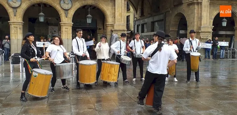 Foto 5 - Manos Unidas celebra el tradicional &lsquo;Abrazo solidario&rsquo;&nbsp;y una jornada de convivencia