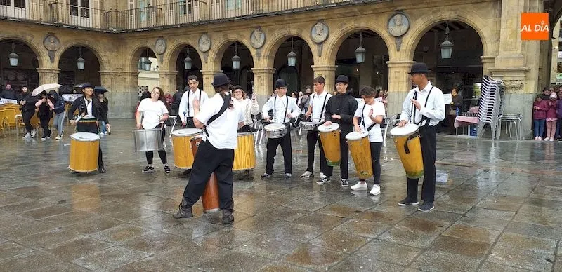Foto 2 - Manos Unidas celebra el tradicional &lsquo;Abrazo solidario&rsquo;&nbsp;y una jornada de convivencia