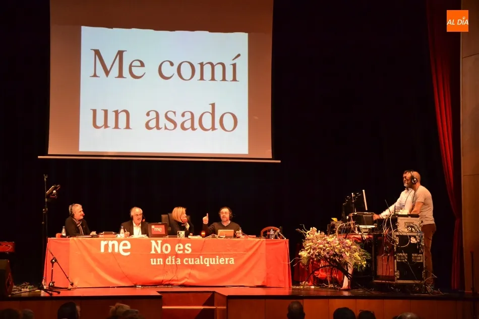 Foto 5 - El programa &lsquo;No es un d&iacute;a cualquiera&rsquo; muestra en el Teatro Nuevo la magia de la radio en...