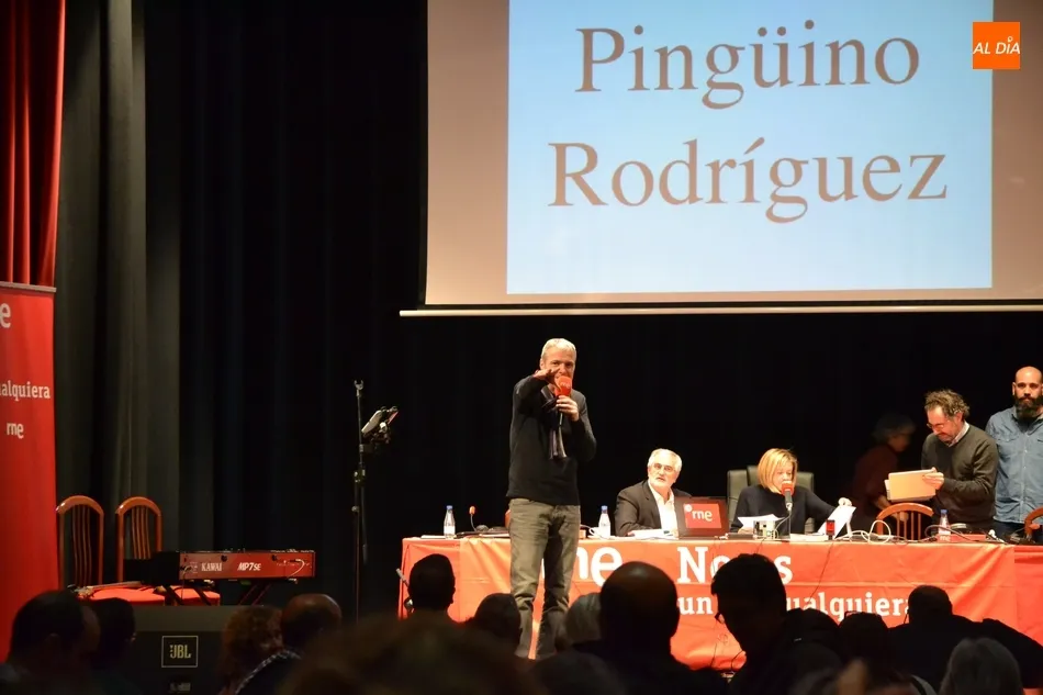 Foto 2 - El programa &lsquo;No es un d&iacute;a cualquiera&rsquo; muestra en el Teatro Nuevo la magia de la radio en...