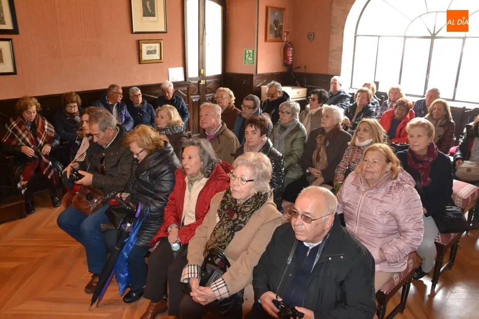 Foto 9 - Sendos grupos de turistas de Morella y Badajoz visitan Ciudad Rodrigo  