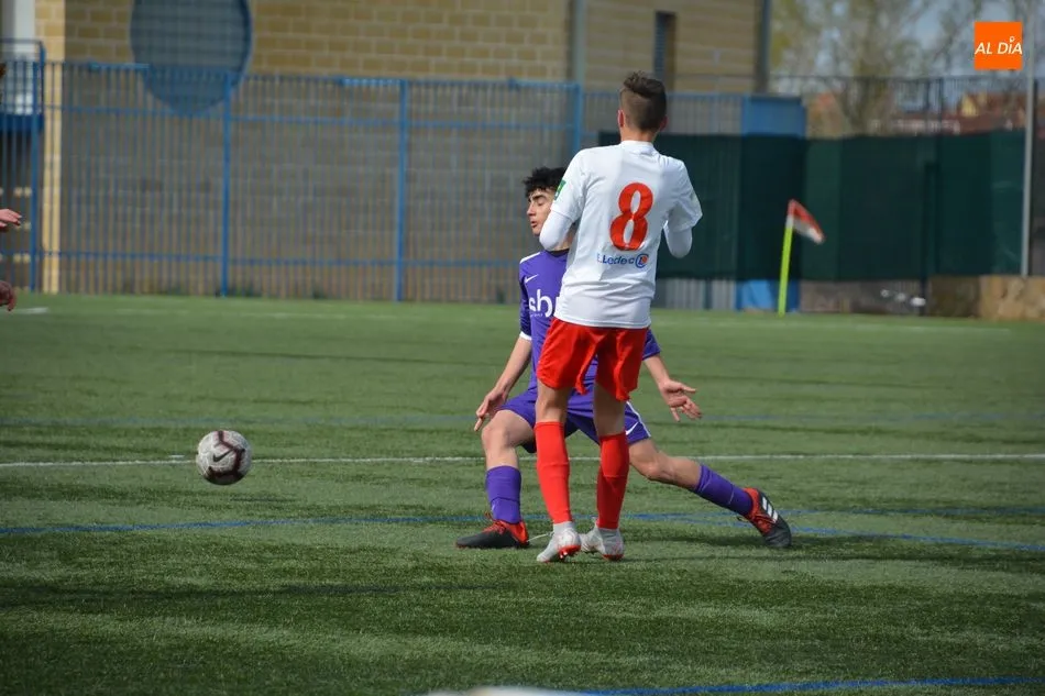Foto 4 - Resultados, clasificaciones e im&aacute;genes del f&uacute;tbol base regional