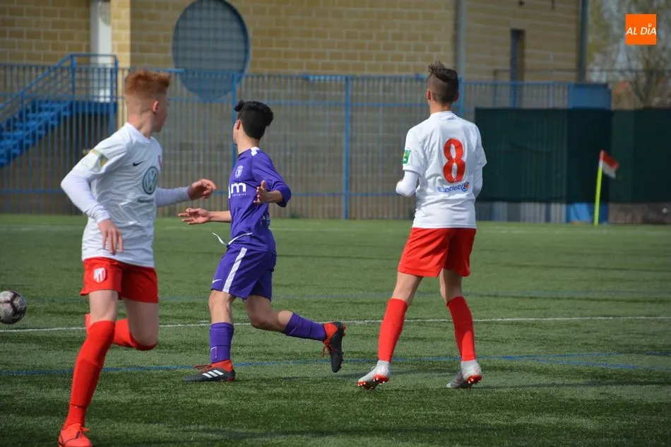 Foto 3 - Resultados, clasificaciones e im&aacute;genes del f&uacute;tbol base regional