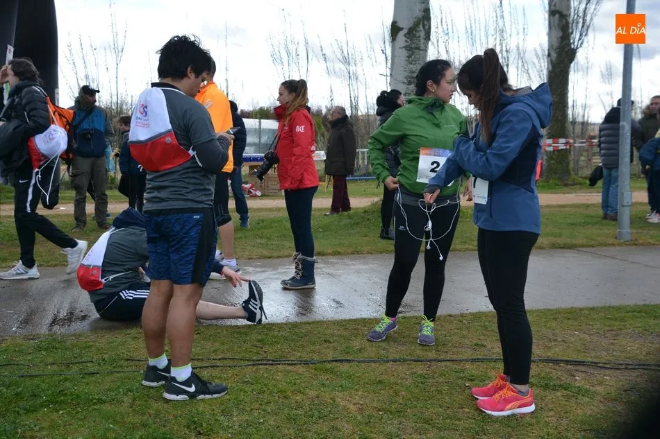 Foto 3 - Daniel Sanz y Ver&oacute;nica S&aacute;nchez se imponen en la carrera del VIII Centenario de la USAL