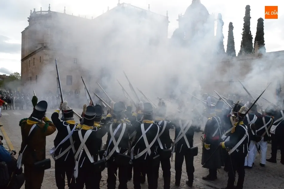 Foto 3 - Las tropas aliadas hacen retumbar la ciudad para conseguir liberarla del ej&eacute;rcito franc&eacute;s  