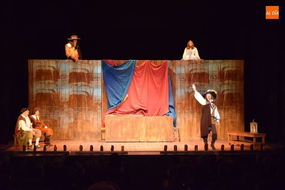 Foto 3 - Cyrano de Bergerac engatusa al p&uacute;blico charro