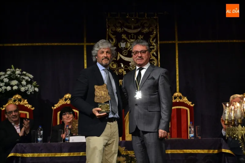 Foto 6 - Jos&eacute; Mar&iacute;a de la Torre ensalza los caminos del coraz&oacute;n y la Resurrecci&oacute;n en su preg&oacute;n de la...
