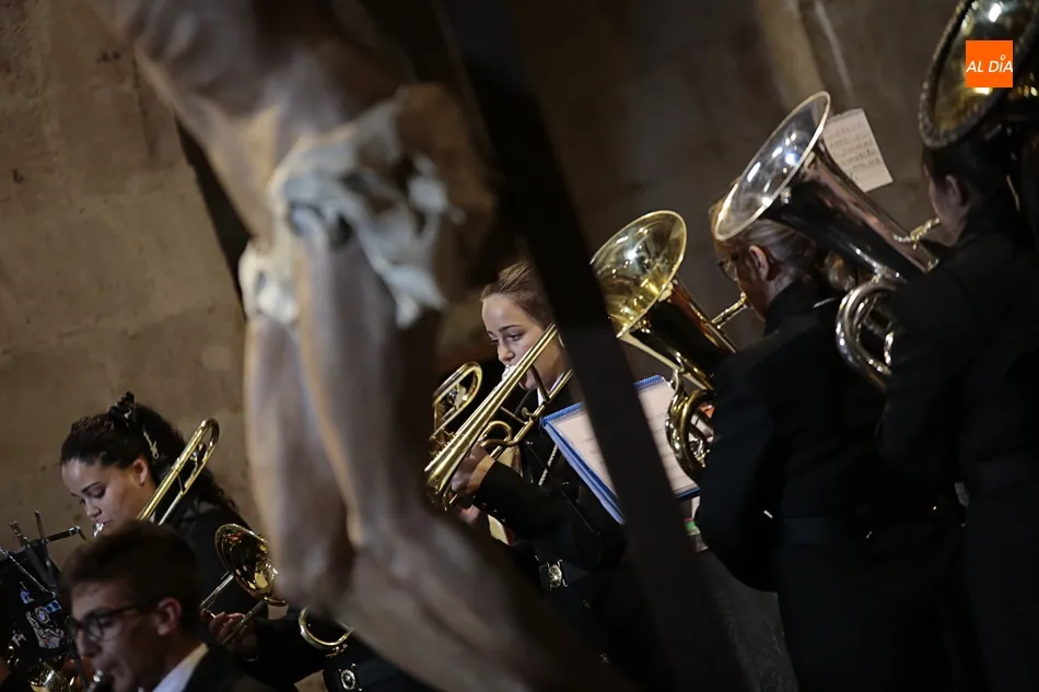 Foto 10 - Concierto solidario de la Banda de Cornetas y Tambores del Cristo del Amor y de la Paz a favor de...