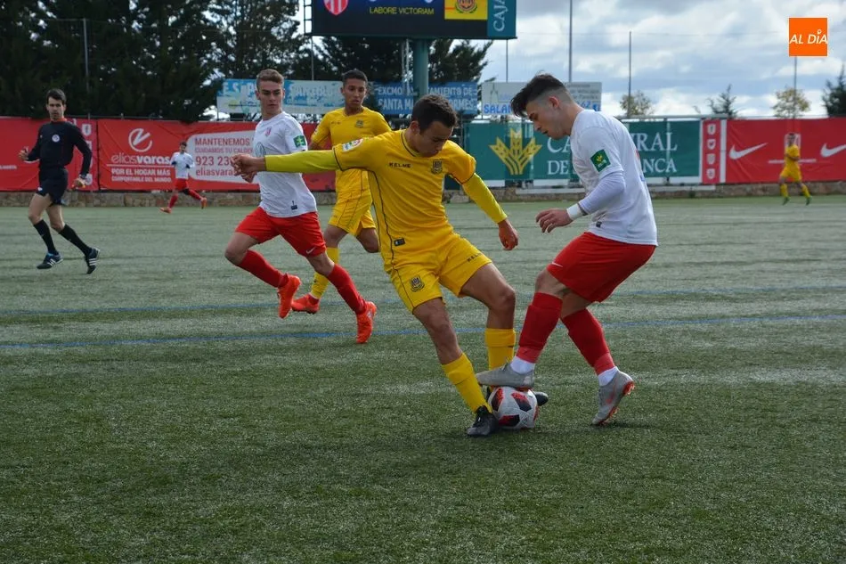 Foto 8 - El Santa Marta no puede cerrar la temporada con victoria al perder ante el Alcorc&oacute;n (0-2)