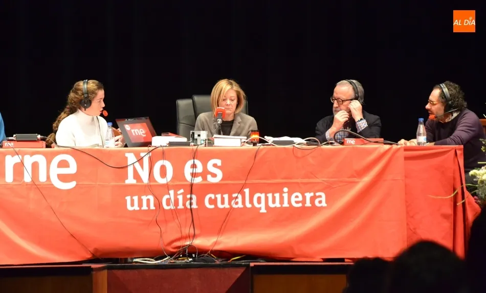 Foto 3 - Menci&oacute;n especial para las III Columnas y el Museo del Orinal en la 2&ordf; emisi&oacute;n de &lsquo;No es un...