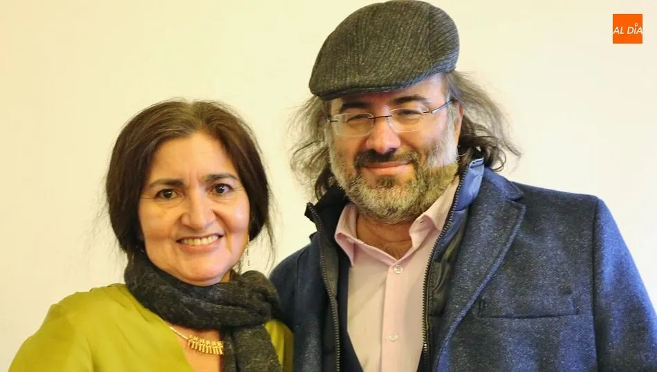 Foto 3 - La poes&iacute;a tuvo protagonismo en el Aula Magna de Filolog&iacute;a