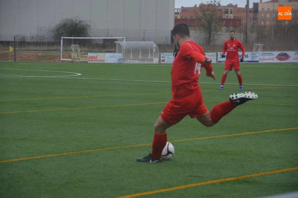 Foto 11 - El Salamanca UDS &lsquo;B&rsquo; da otro paso de gigante hacia la Tercera Divisi&oacute;n (4-1)