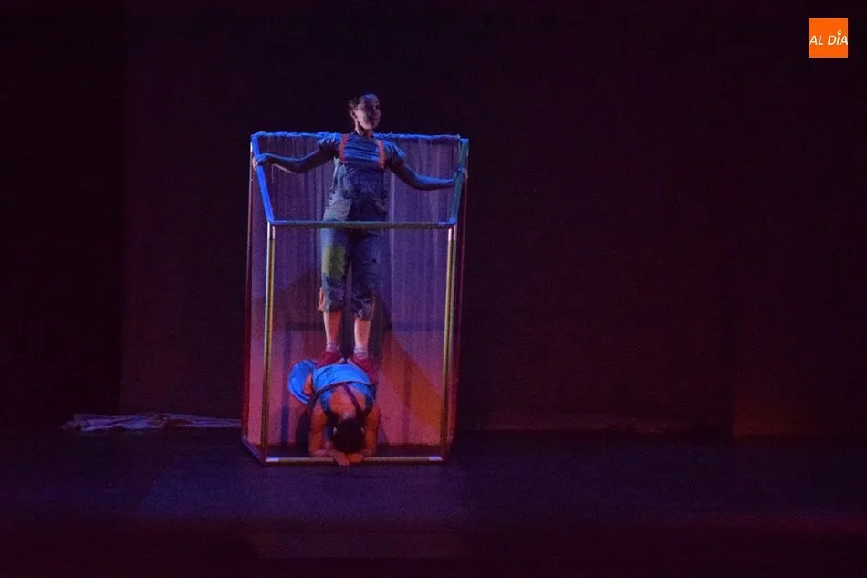 Foto 10 - Larumbe Danza ofrece un m&aacute;gico espect&aacute;culo de cuento