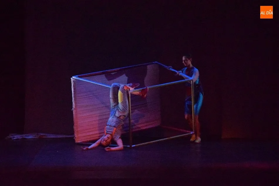 Foto 6 - Larumbe Danza ofrece un m&aacute;gico espect&aacute;culo de cuento