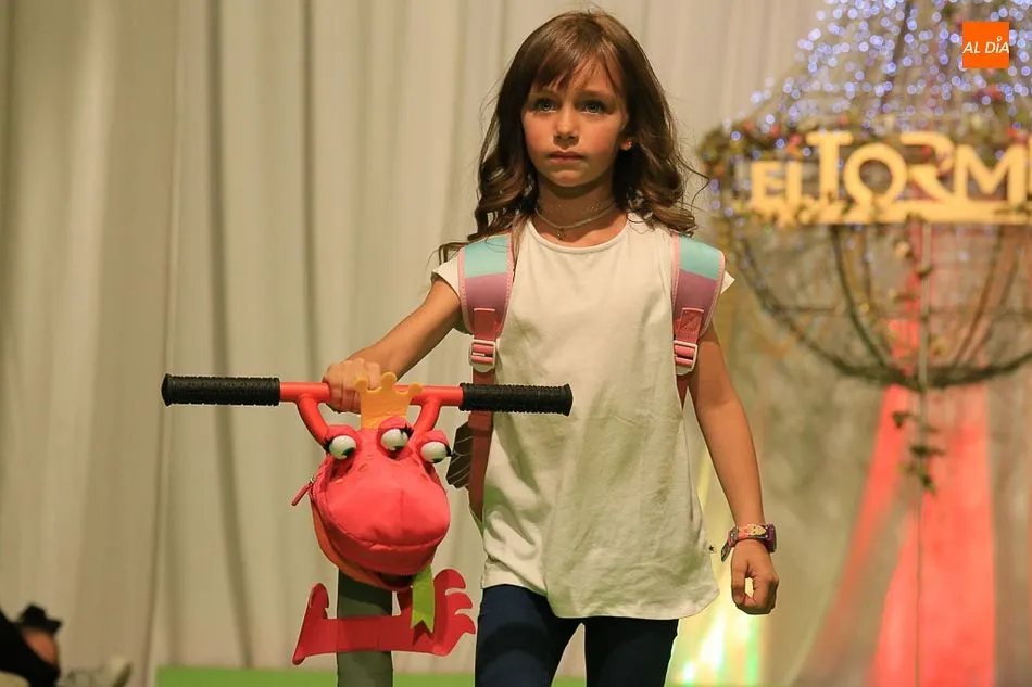 Foto 8 - El CC El Tormes viste sus mejores galas en el desfile de primavera