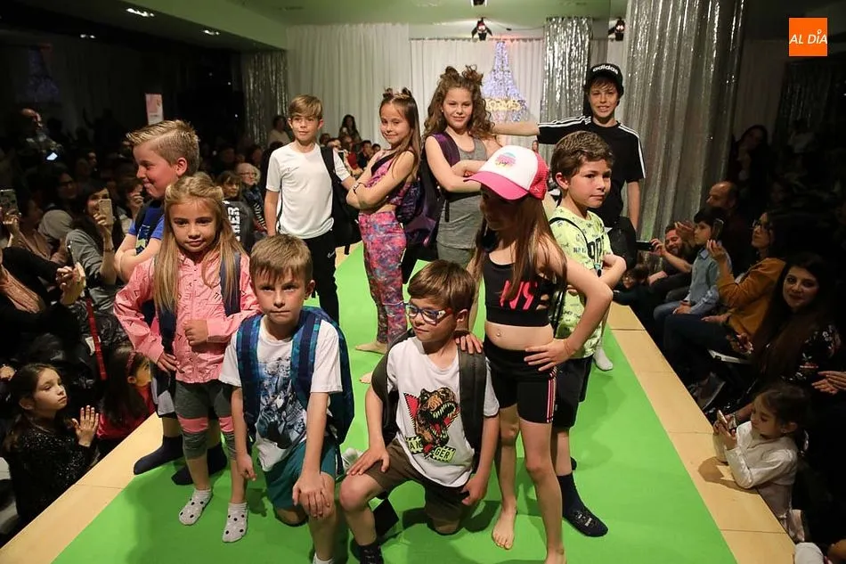 Foto 7 - El CC El Tormes viste sus mejores galas en el desfile de primavera