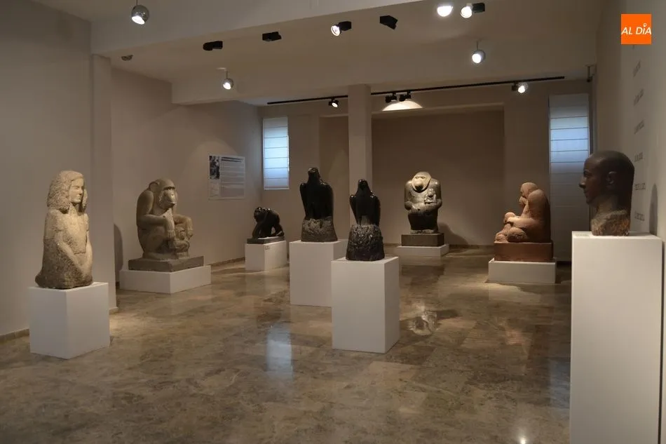 Foto 6 - El Museo Mateo Hern&aacute;ndez expone al p&uacute;blico una importante colecci&oacute;n de fotograf&iacute;as del escultor ...