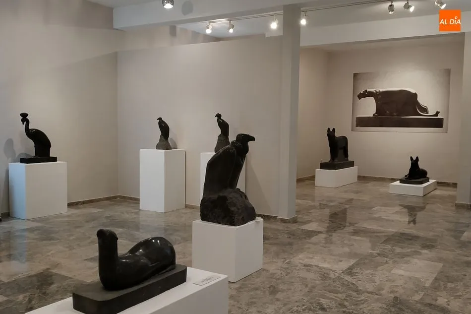 Foto 5 - El Museo Mateo Hern&aacute;ndez expone al p&uacute;blico una importante colecci&oacute;n de fotograf&iacute;as del escultor ...