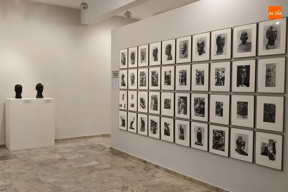 Foto 2 - El Museo Mateo Hern&aacute;ndez expone al p&uacute;blico una importante colecci&oacute;n de fotograf&iacute;as del escultor ...