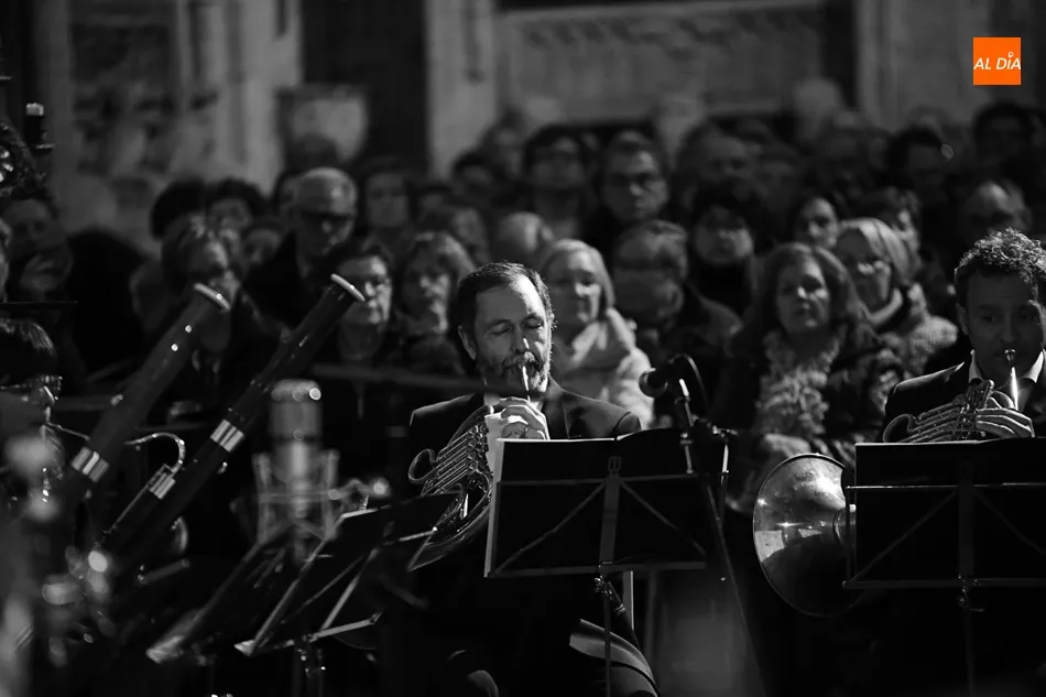 Foto 7 - El Miserere se engrandece recordando a Doyag&uuml;e y Olivares