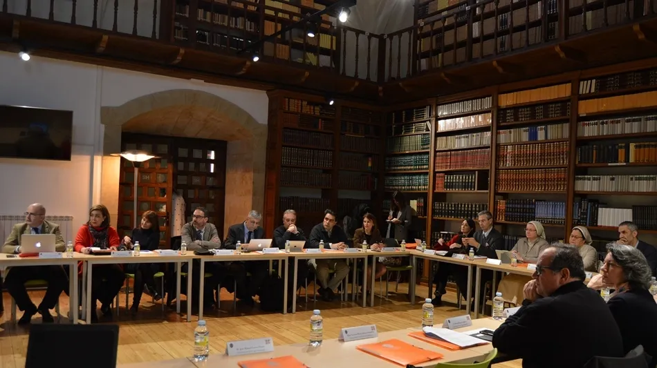 Foto 2 - La Comisi&oacute;n Episcopal de Medios se re&uacute;ne con facultades de cat&oacute;licas