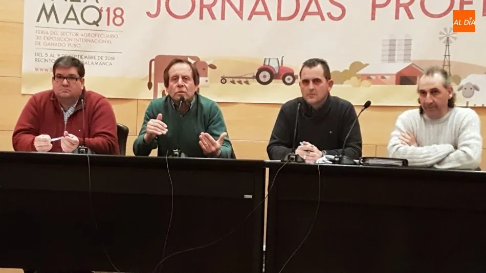 Foto 5 - Frente com&uacute;n del sector ganadero para exigir a la Junta mayor flexibilidad de movimientos