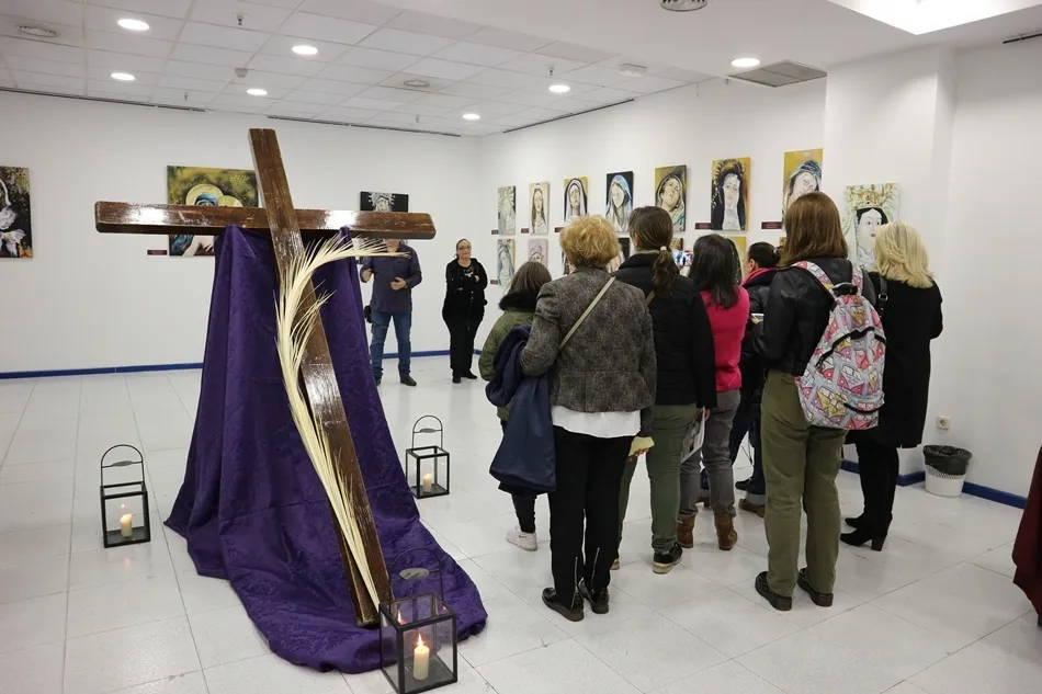 Foto 5 - Montserrat Ruiz Varea expone sus retratos de las v&iacute;rgenes procesionales de Salamanca