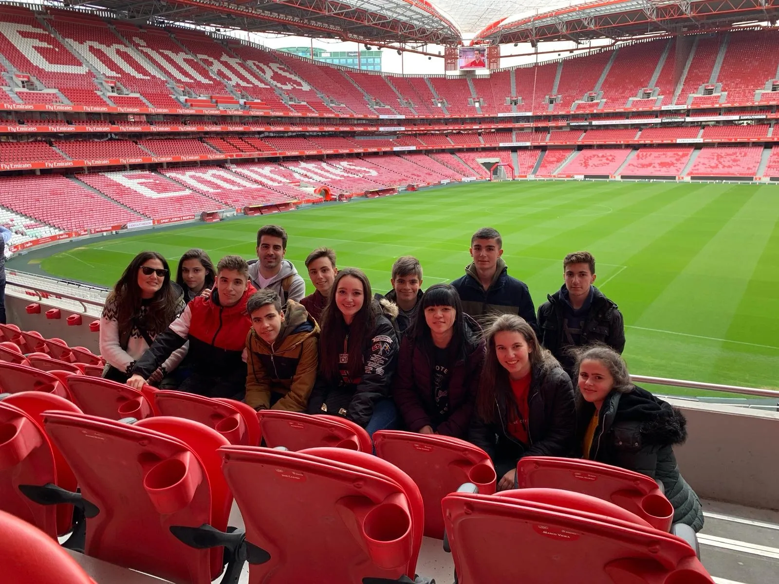 Foto 2 - Los alumnos de 4&ordm; de la ESO de Misioneras-Santa Teresa se van de viaje de fin de curso a Portugal  