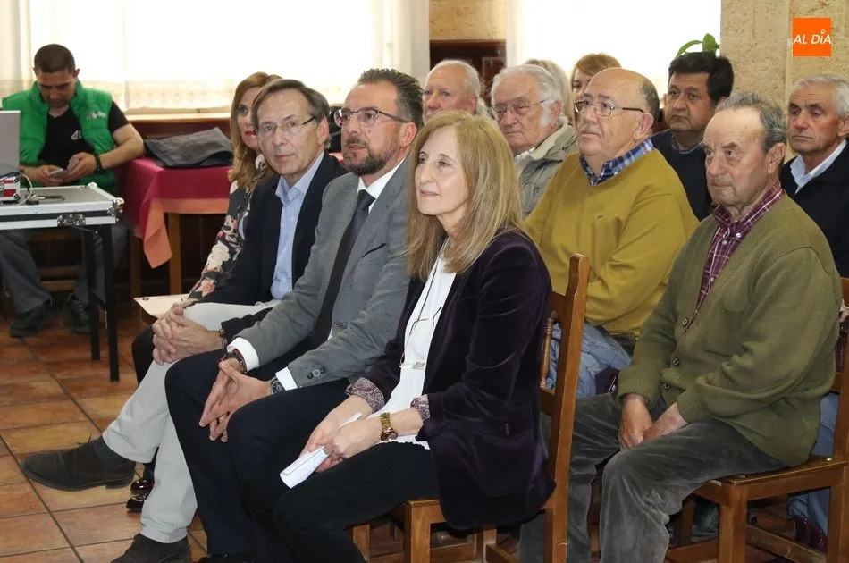 Foto 4 - Concepci&oacute;n Migu&eacute;lez, candidata del Partido Popular a la alcald&iacute;a de Alba de Tormes  