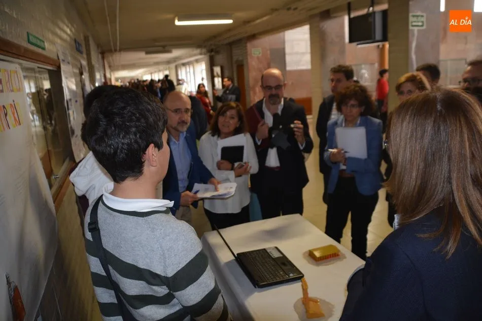 Foto 9 - &ldquo;Fomentamos en los alumnos el gusto por la ciencia, tambi&eacute;n del campo de las humanidades&rdquo;