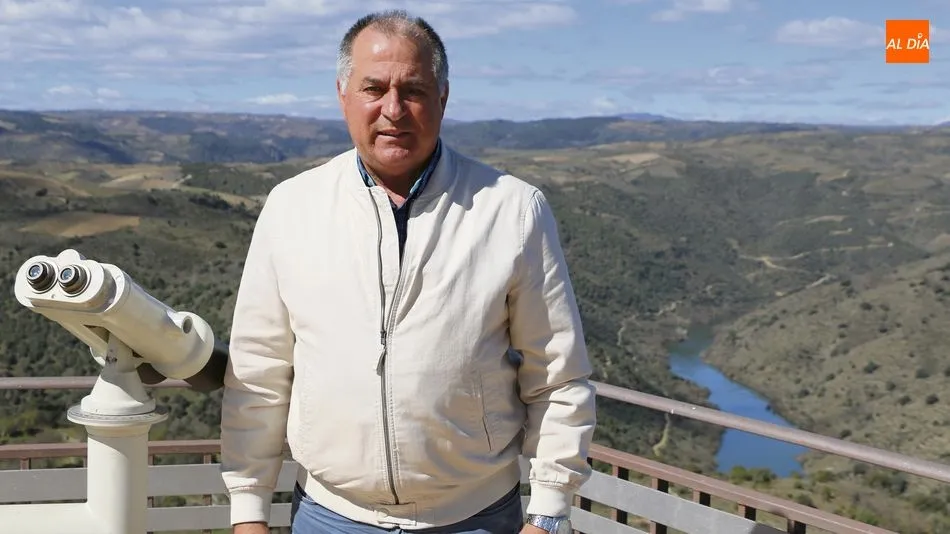 Julián Martín, alcalde de Villarino de los Aires  / CORRAL