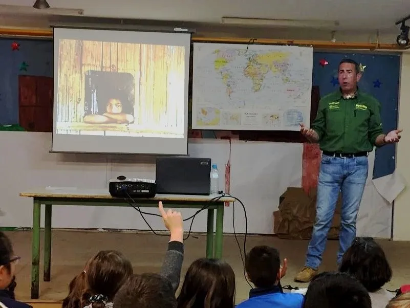 Jaime Núñez durante la charla ofrecida en el CEIP Santa Teresa