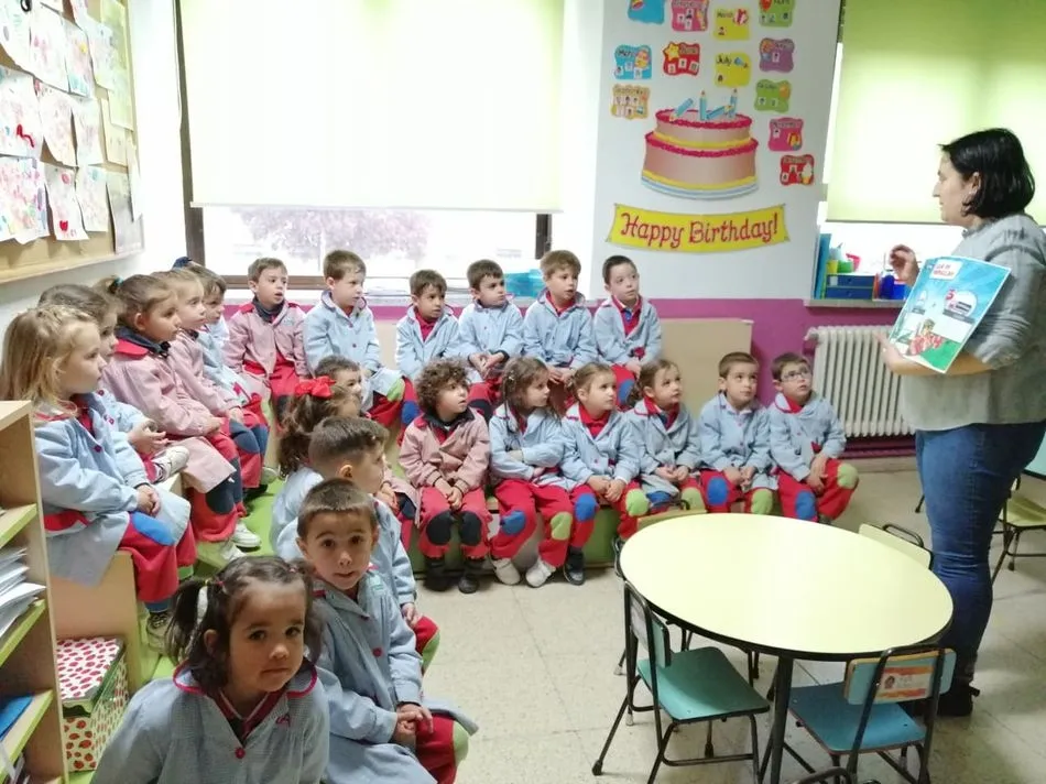 Foto 6 - Los alumnos de 1&ordm; de Infantil del Colegio Trinitarios disfrutan de un delicioso taller de jam&oacute;n  
