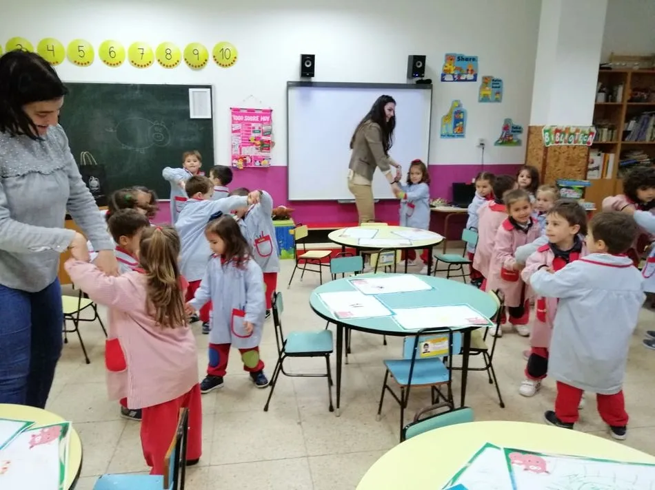 Foto 3 - Los alumnos de 1&ordm; de Infantil del Colegio Trinitarios disfrutan de un delicioso taller de jam&oacute;n  