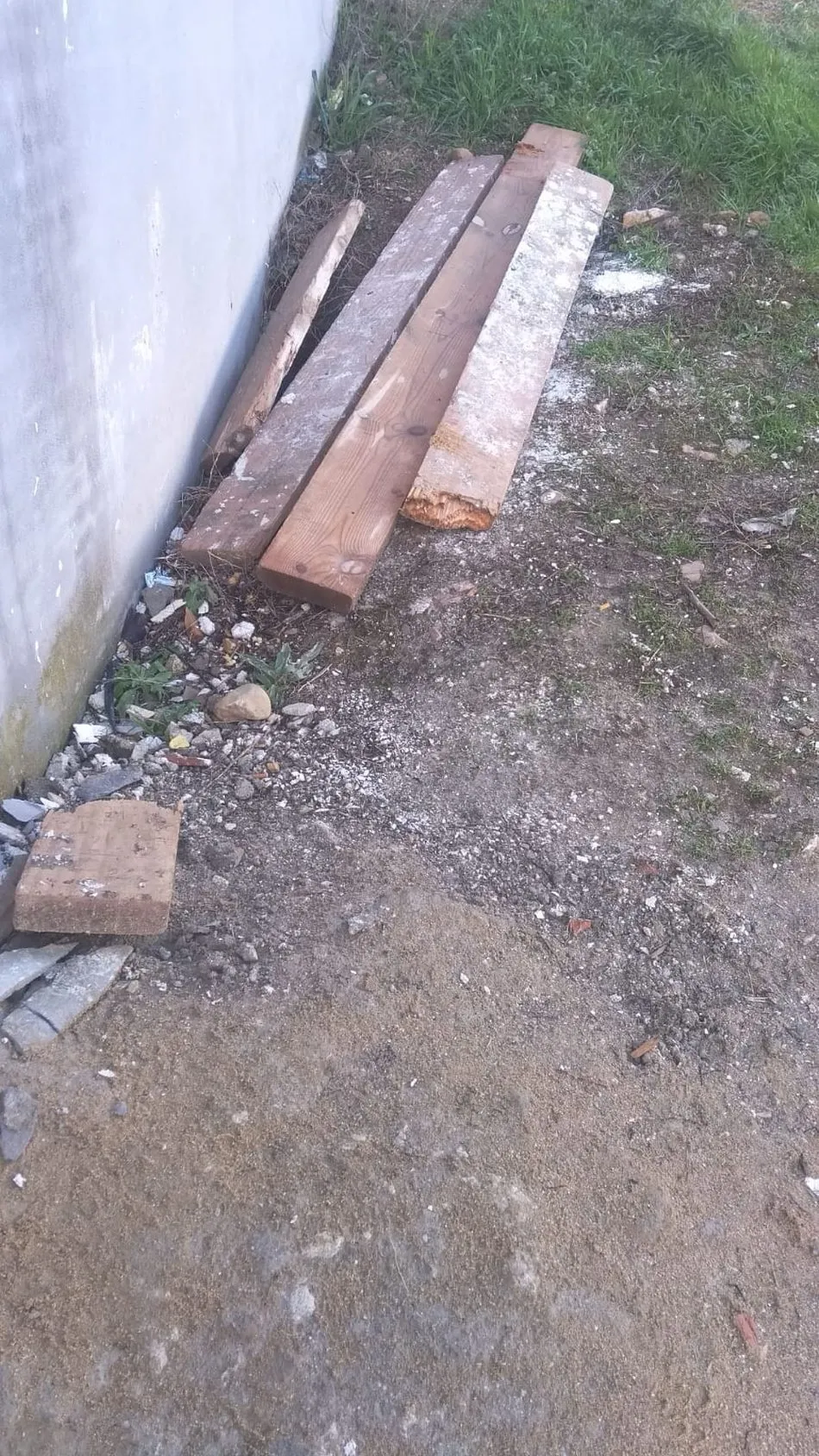 Foto 3 - Roban herramienta en el taller de empleo de Vitigudino por valor de 2.120 euros  