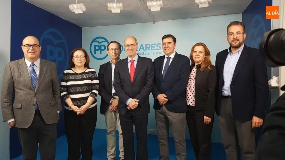 Javier Iglesias y Carlos García Sierra, junto a los candidatos al Congreso y al Senado