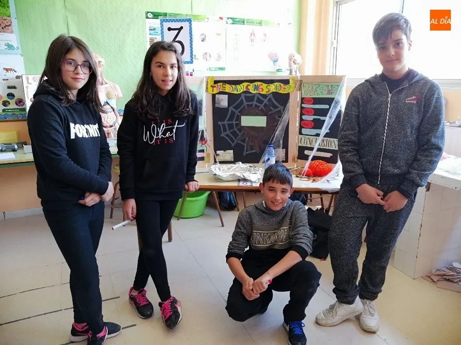 Foto 8 - Fiesta cient&iacute;fica en el Colegio Mir&oacute;briga con los fant&aacute;sticos experimentos preparados por sus...