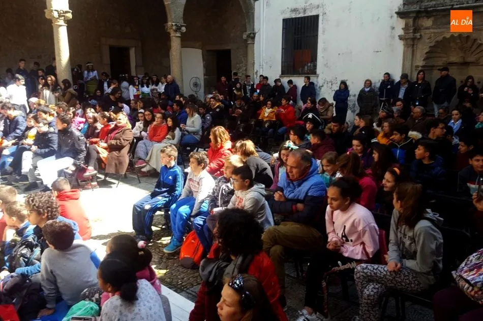 Foto 2 - El IES Ram&oacute;n Olleros ganador del Premio Acci&oacute;n Magistral  