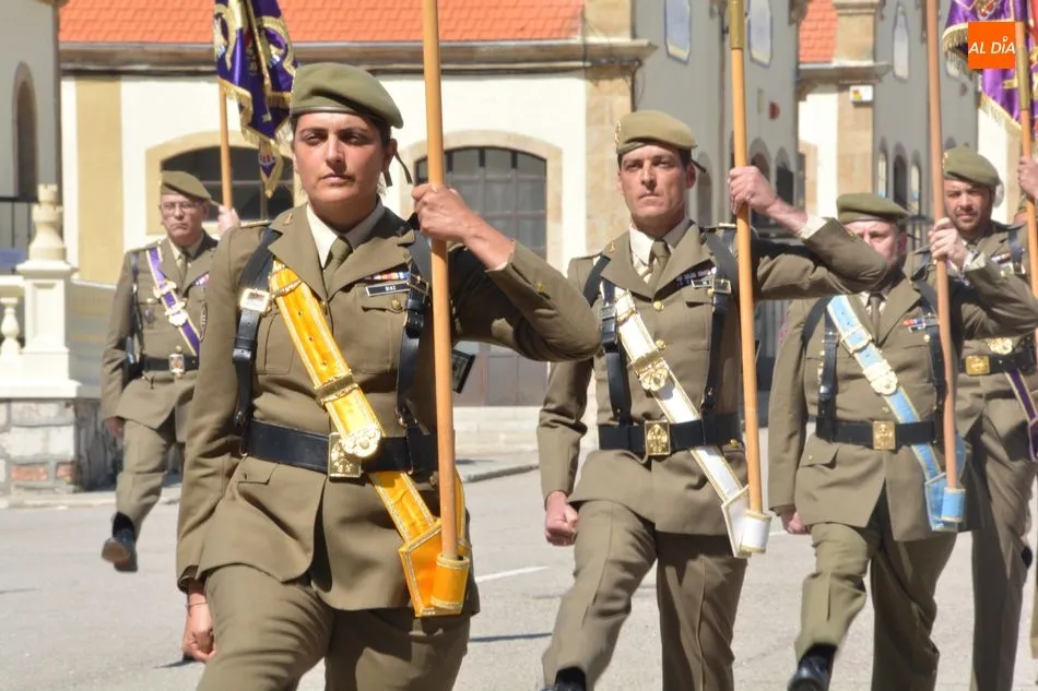 Foto 2 - Veteranos de las Fuerzas Armadas y Guardia Civil celebran la fiesta de su patr&oacute;n