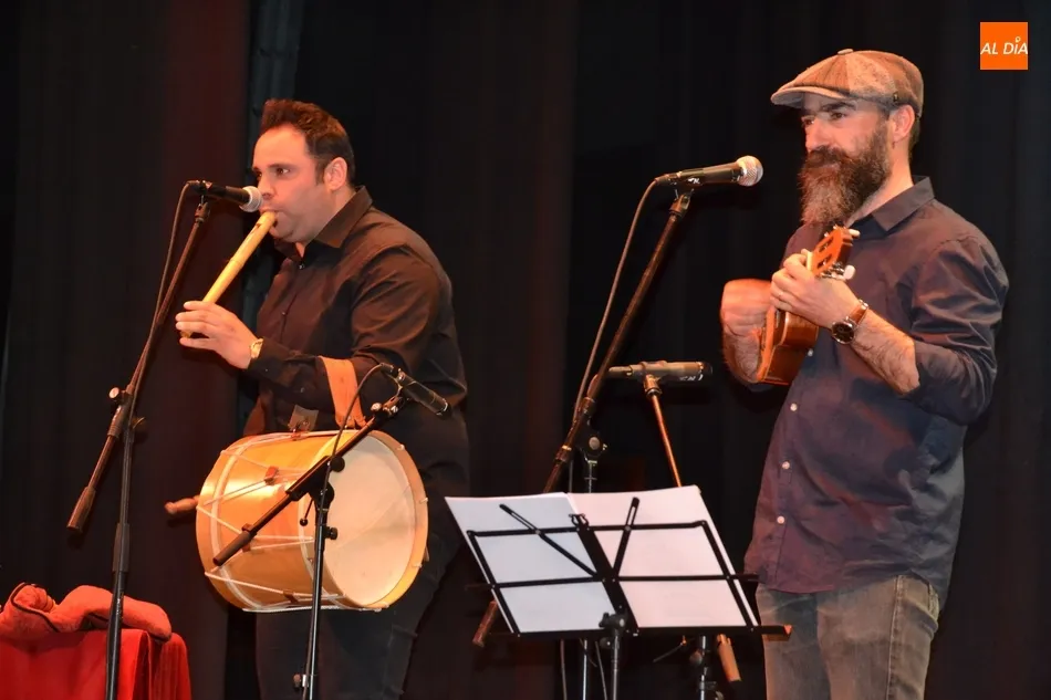 El universal lenguaje de la música une los dos lados de la Raya en el Teatro Nuevo  