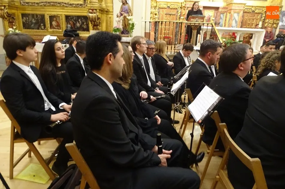 Foto 5 - La m&uacute;sica de Semana Santa llena la iglesia de la Anunciaci&oacute;n