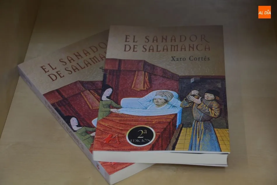 Foto 6 - Gran acogida de la firma de libros del &lsquo;Sanador de Salamanca&rsquo; por parte de Xaro Cort&eacute;s