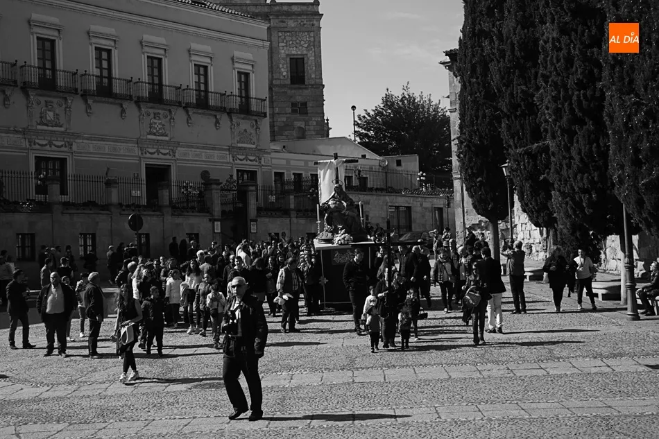 Foto 5 - La Piedad ya descansa en San Esteban