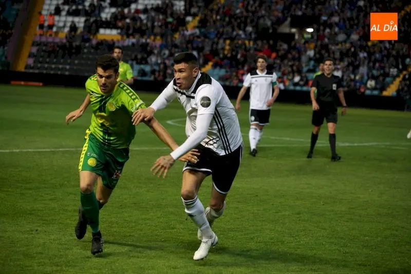 Foto 3 - David Torres y Jorge Enr&iacute;quez &lsquo;Chat&oacute;n&rsquo; debutan con el Salamanca UDS en el derbi