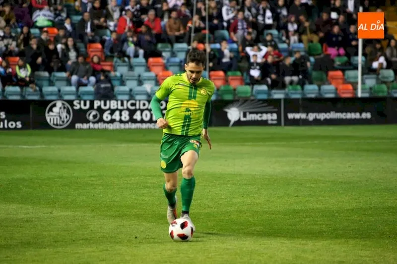 Foto 2 - El derbi no tiene due&ntilde;o sin Mart&iacute;n Galv&aacute;n (1-1)