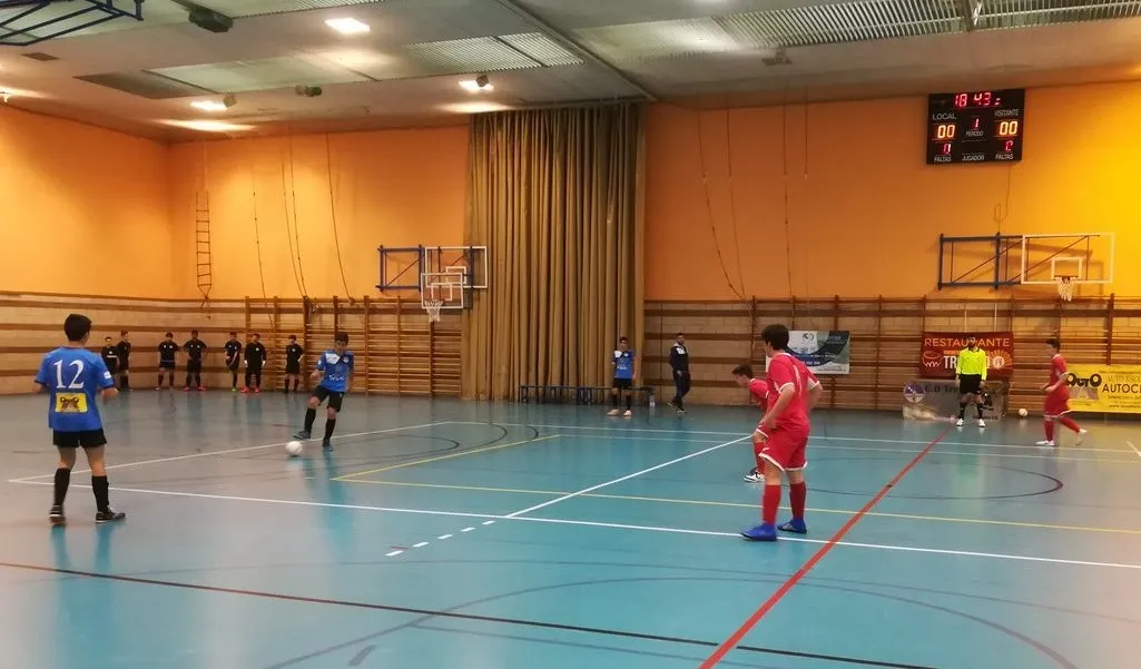 Foto 2 - [M 13|14 ABR] Debacle de cadetes y juveniles del III Columnas en su largo viaje a Le&oacute;n  