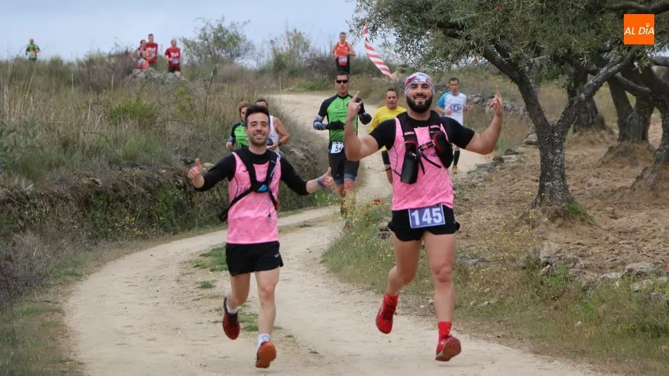 Más de un centenar de atletas participaban este domingo en la Burrutrail y Miniburrutrail / CORRAL
