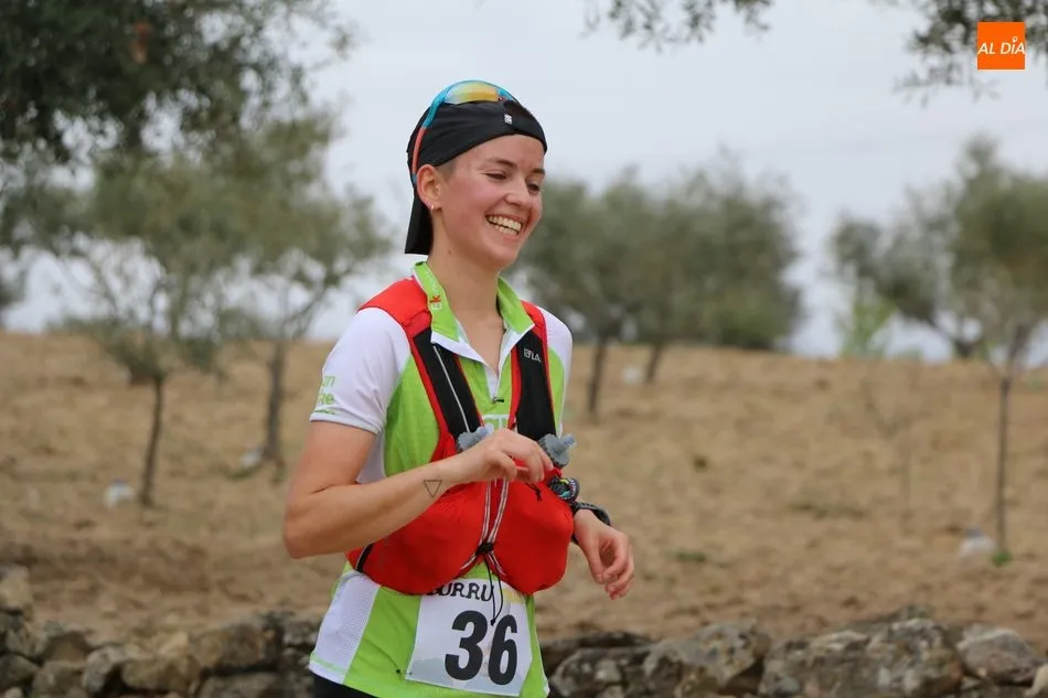 Foto 9 - Ivan Roade Lago y Ana Cristina Costantin se imponen en la II Burrutrail de Villarino de los Aires  