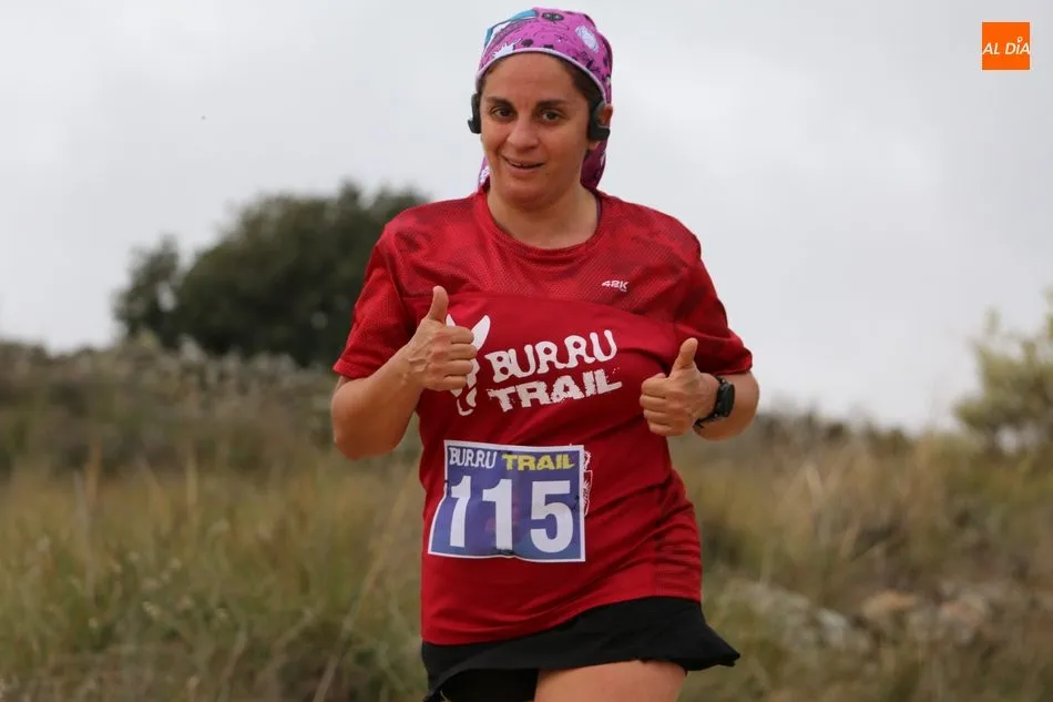 Foto 5 - Ivan Roade Lago y Ana Cristina Costantin se imponen en la II Burrutrail de Villarino de los Aires  