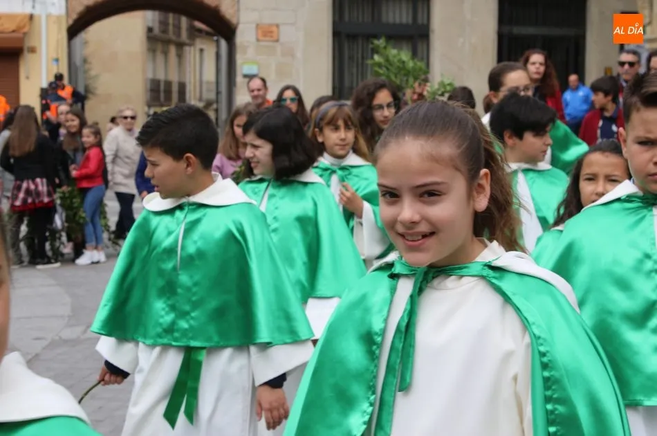 Foto 8 - Los ni&ntilde;os, protagonistas del Domingo de Ramos